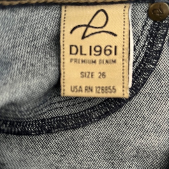 DL1961 Emma Leggings Dark Wash Skinny Jeans Size 26, Premium Denim Jegging, EUC - Picture 8 of 15
